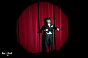 Attilio Reinhardt presentatore