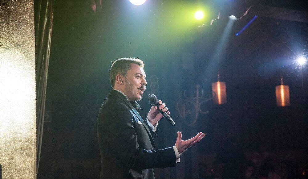 Attilio Reinhardt presentatore