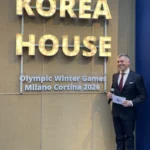 Attilio Reinhardt presentatore dell'evento Korea Tourism Organization ai Giochi Olimpici Invernali Milano Cortina 2026