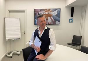 Attilio Reinhardt presentatore di eventi e Team Building a Milano